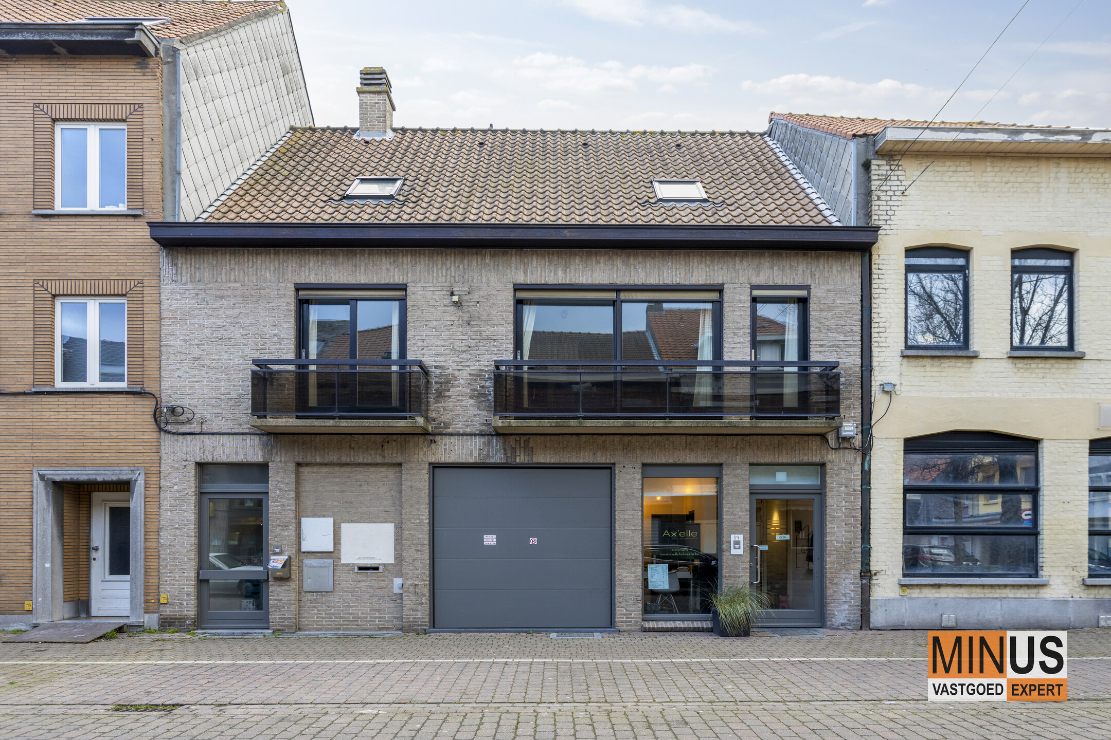 JaconBesaegestraat54Oostende02_logo_3